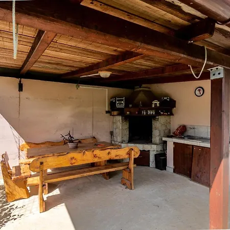 With A Parking Space Buzet, Istria - Sredisnja Istra - 17562 بوزت
